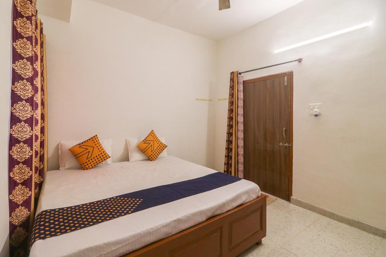 SPOT ON 61224 Hotel Om Kanha Bilāspur Exterior foto