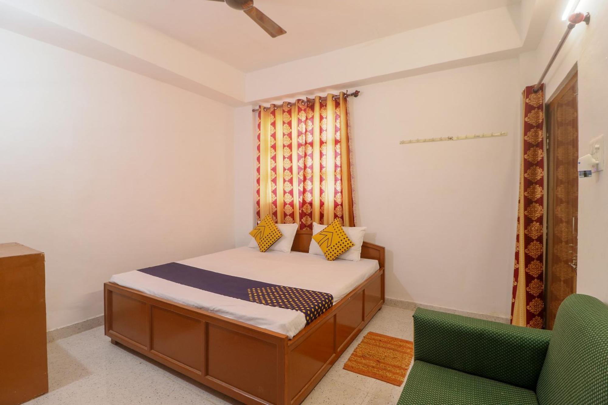 SPOT ON 61224 Hotel Om Kanha Bilāspur Exterior foto